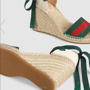 Meet your Posher, Joan